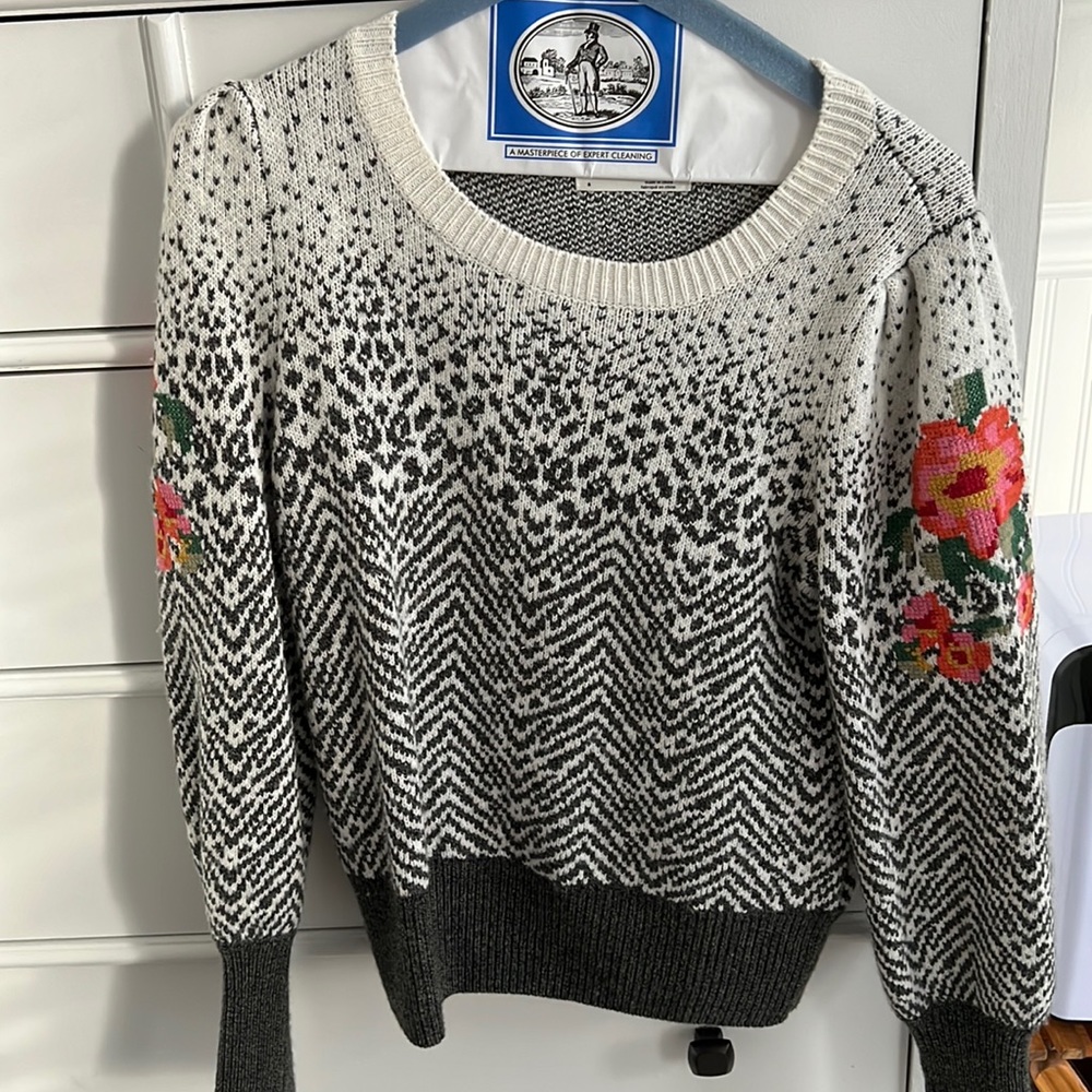 Anthropologie Karolina Sweater - Small